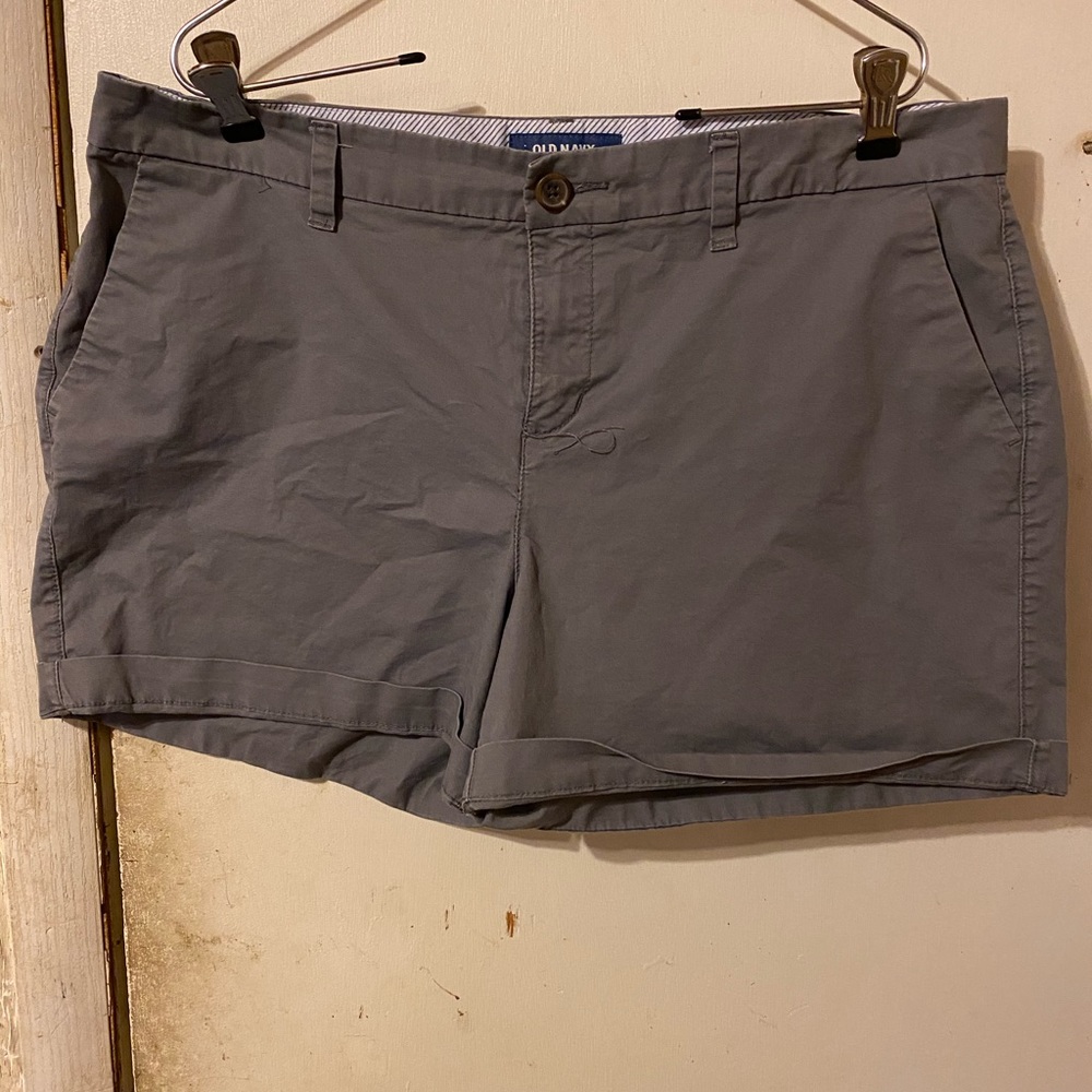 womens old navy shorts, old navy everyday shorts,